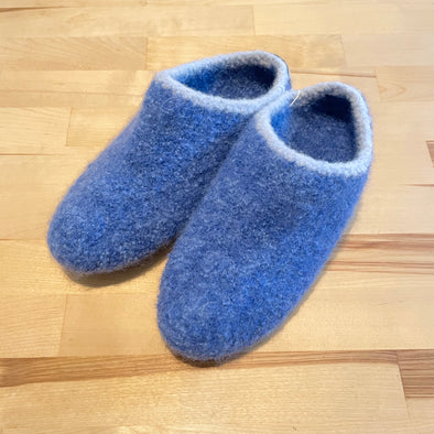 Womens 8/9 Slippers in Blue & Grey